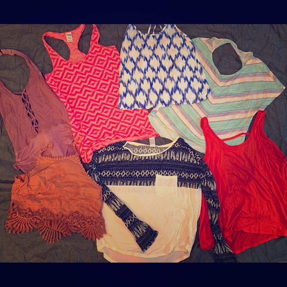 ❎SOLD❎ Bundle of clothes